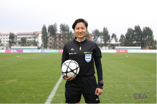 中国裁判团执法2022年女足亚洲杯400.png