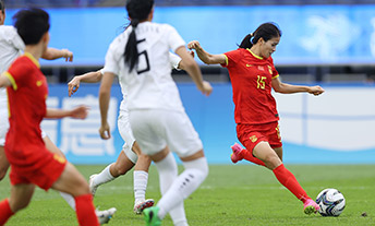 亚运会：中国女足7:0乌兹别克斯坦女足